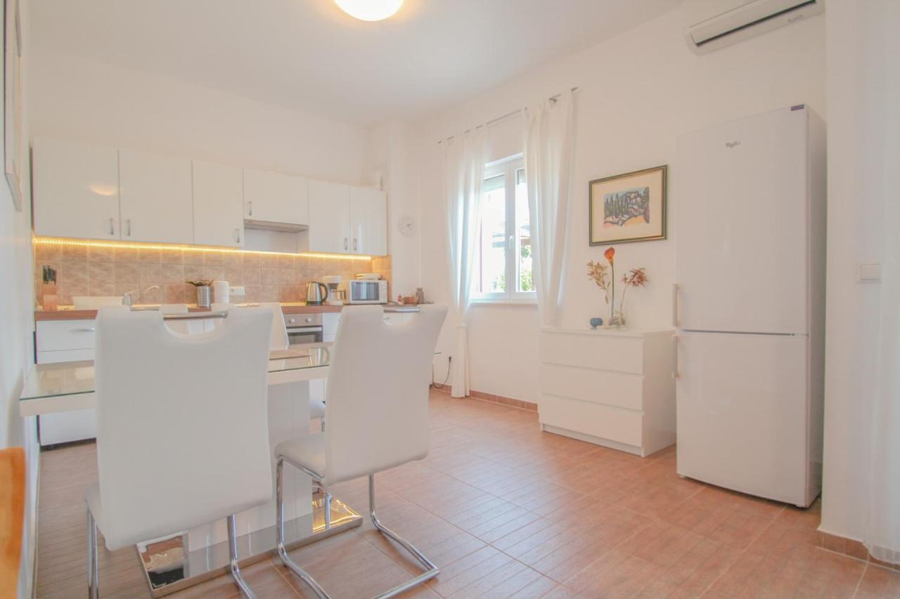 Lea Διαμέρισμα Novigrad Istria Εξωτερικό φωτογραφία